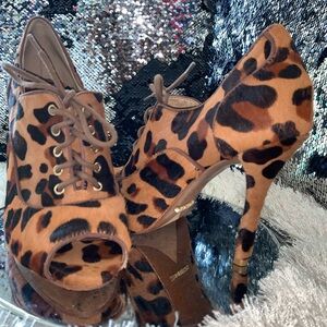 Leopard Print Lace Up Heeled Ankle Boots